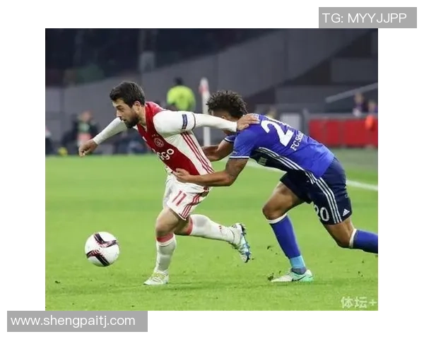 深圳羽毛球队灵活性对比分析及其对竞技表现的影响探讨 深圳羽毛球队灵活性对比分析及其对竞技表现的影响探讨