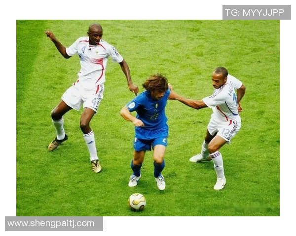 足球明星之神级球星的传奇人生与辉煌成就全解析 足球明星之神级球星的传奇人生与辉煌成就全解析